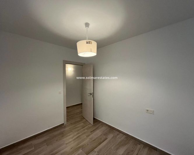 Image No.30-3 Bed Apartment for sale