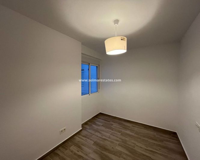 Image No.32-3 Bed Apartment for sale