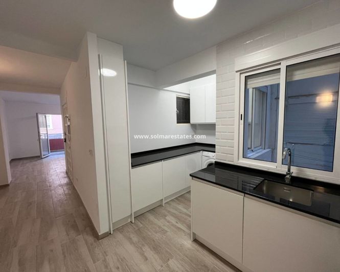 Image No.37-3 Bed Apartment for sale