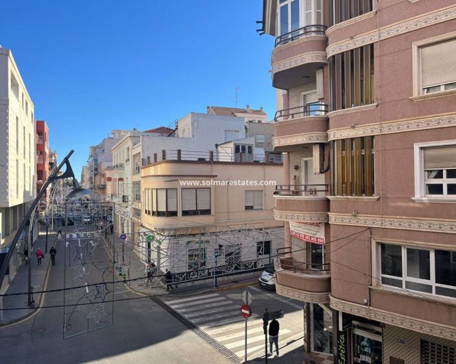 Image No.50-3 Bed Apartment for sale