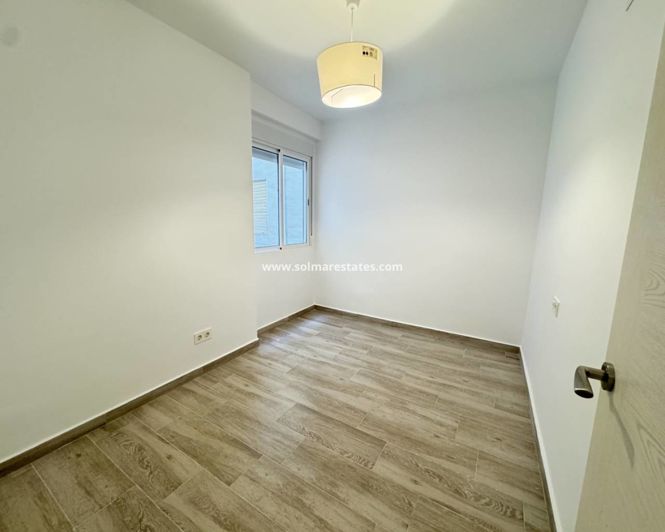 Image No.8-3 Bed Apartment for sale