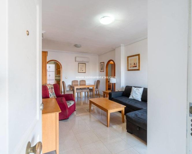 Image No.6-Appartement de 2 chambres à vendre à Cabo Roig