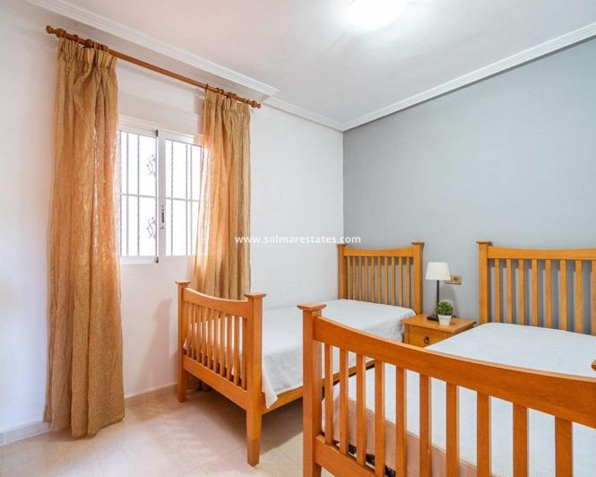 Image No.7-Appartement de 2 chambres à vendre à Cabo Roig