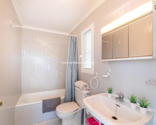 Image No.22-1 Bed Apartment for sale