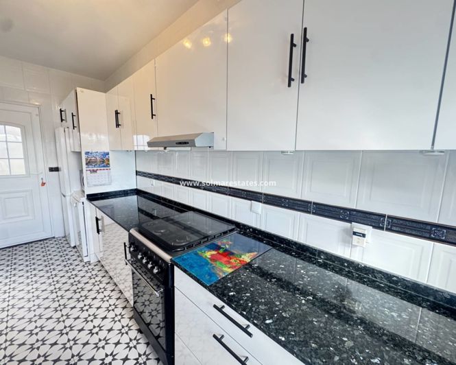 Image No.27-3 Bed Villa for sale