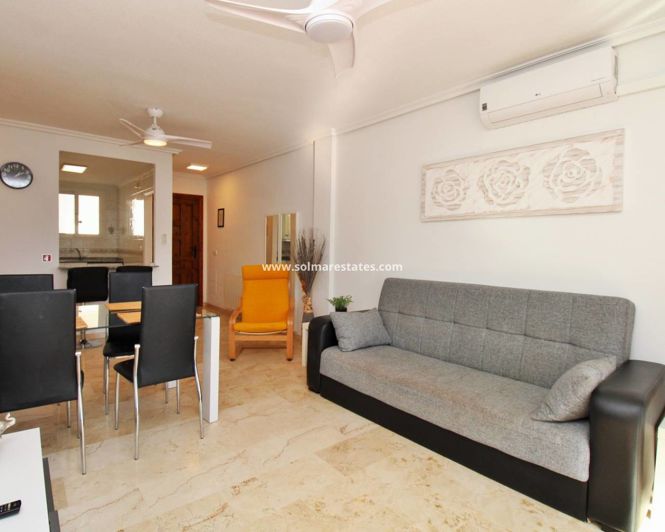 Image No.5-Appartement de 2 chambres à vendre à Villamartin