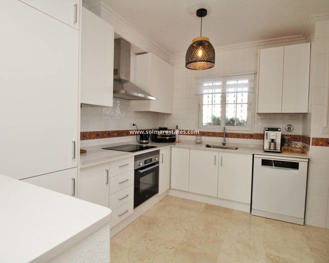 Image No.11-2 Bed Townhouse for sale