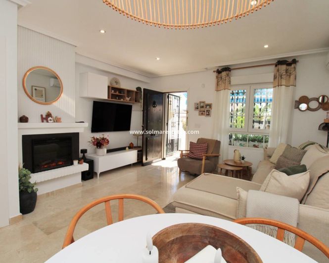 Image No.13-2 Bed Townhouse for sale