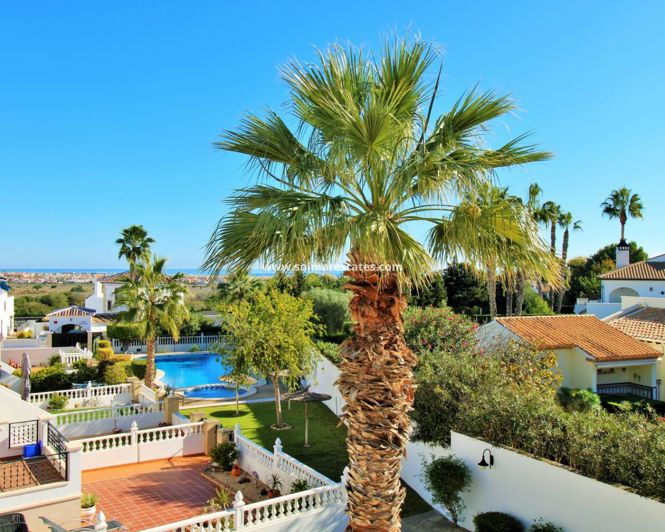 Image No.19-2 Bed Townhouse for sale