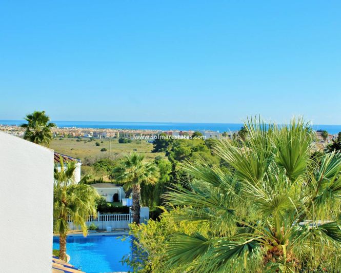 Image No.27-2 Bed Townhouse for sale