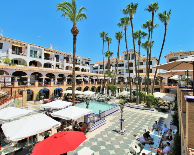 Image No.37-2 Bed Townhouse for sale