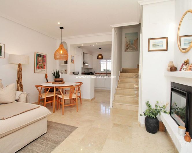 Image No.8-2 Bed Townhouse for sale