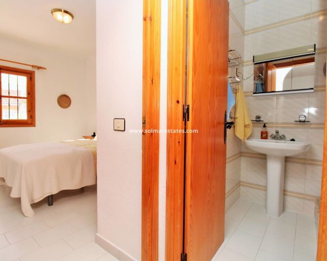 Image No.13-1 Bed Bungalow for sale