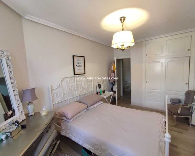 Image No.21-2 Bed Apartment for sale