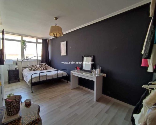 Image No.23-2 Bed Apartment for sale