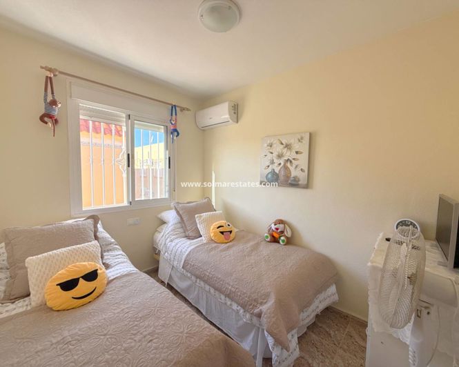 Image No.23-2 Bed Townhouse for sale