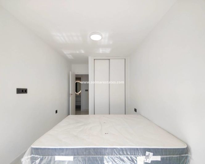 Image No.27-2 Bed Apartment for sale