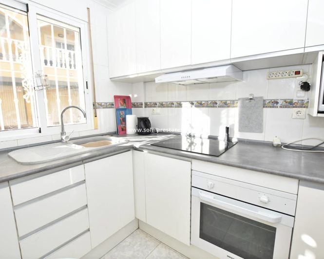 Image No.18-2 Bed Townhouse for sale