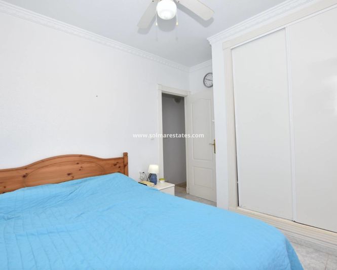 Image No.21-2 Bed Townhouse for sale