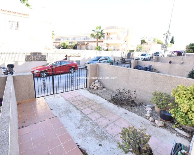 Image No.25-2 Bed Townhouse for sale