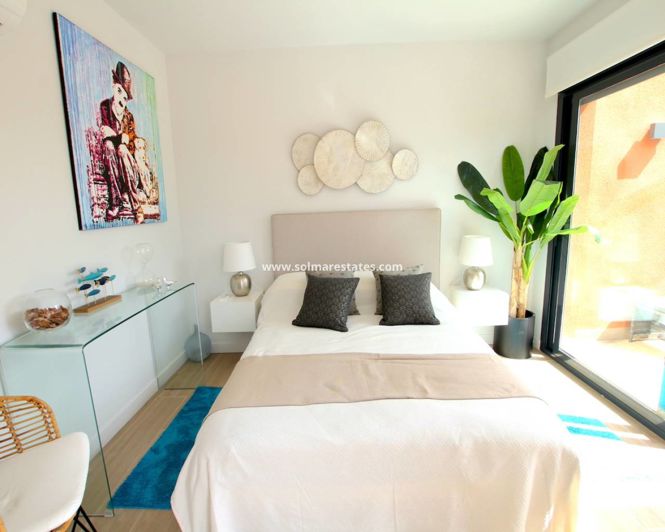 Image No.20-2 Bed Apartment for sale