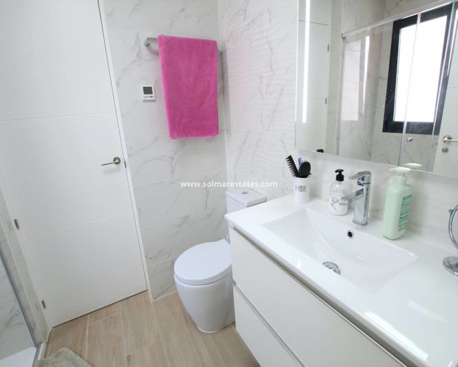 Image No.27-2 Bed Apartment for sale