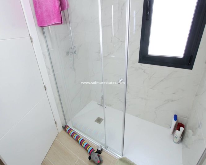 Image No.28-2 Bed Apartment for sale