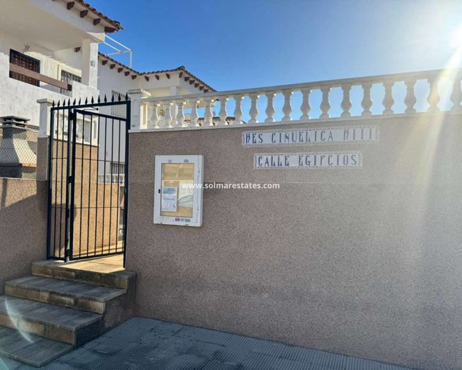 Image No.24-2 Bed Apartment for sale