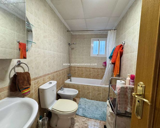 Image No.9-2 Bed Apartment for sale