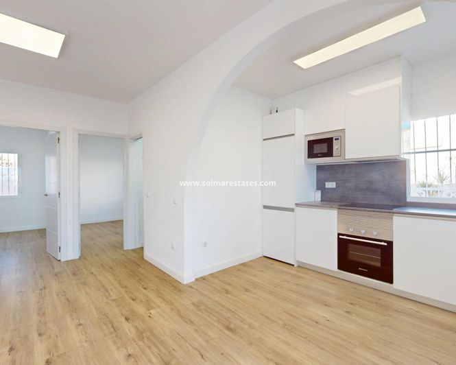 Image No.20-2 Bed Bungalow for sale