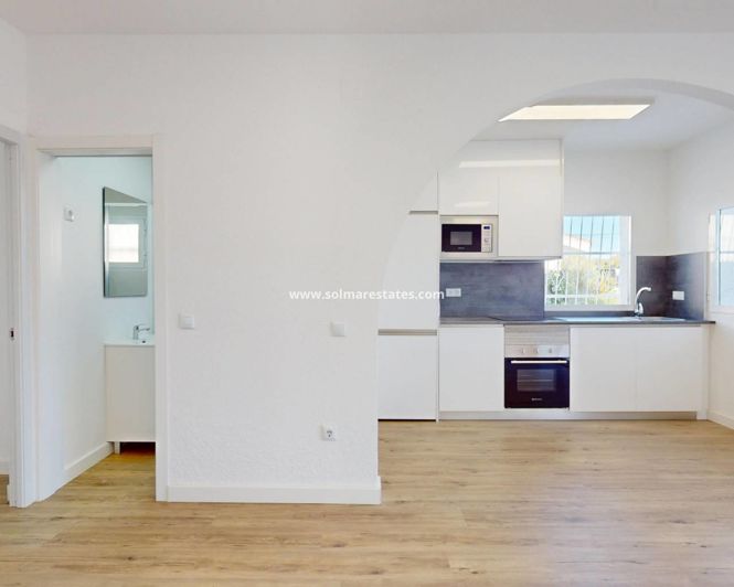 Image No.22-2 Bed Bungalow for sale