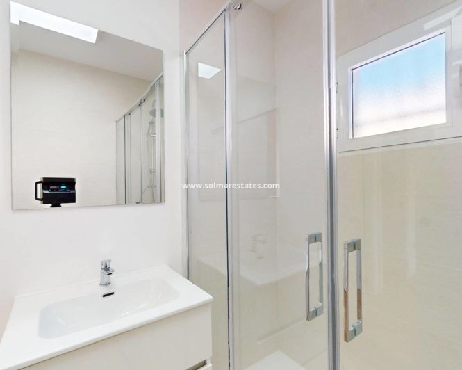 Image No.7-2 Bed Bungalow for sale