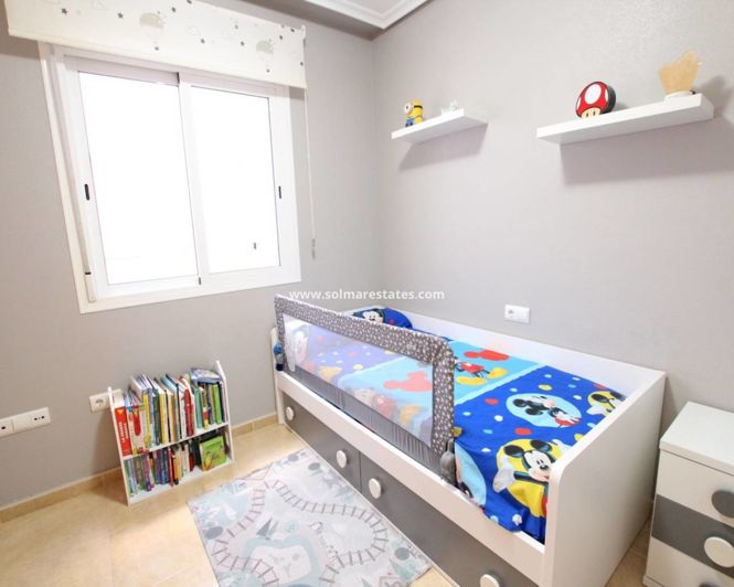 Image No.16-Appartement de 3 chambres à vendre à Almoradí