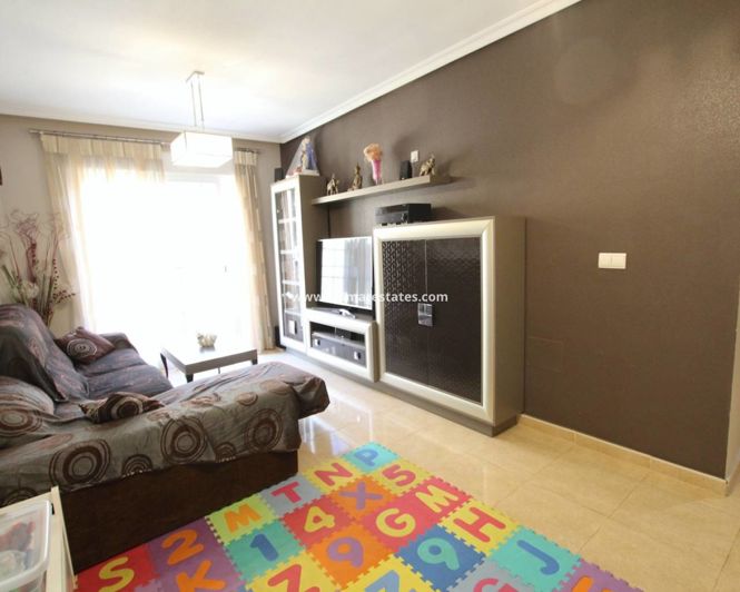 Image No.7-3 Bed Apartment for sale