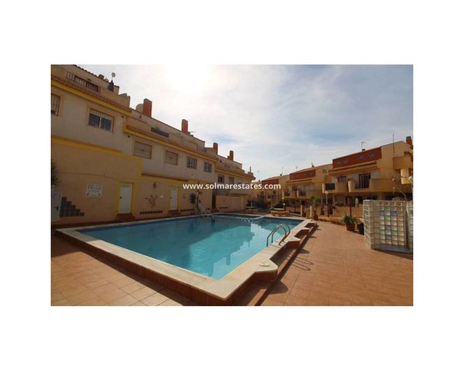 Image No.1-3 Bed House for sale