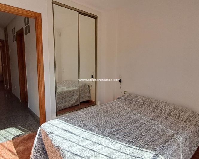 Image No.26-3 Bed House for sale