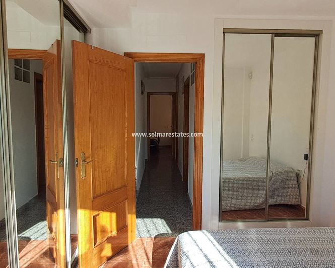 Image No.27-3 Bed House for sale