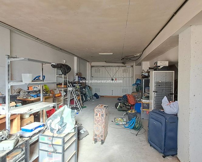 Image No.36-3 Bed House for sale