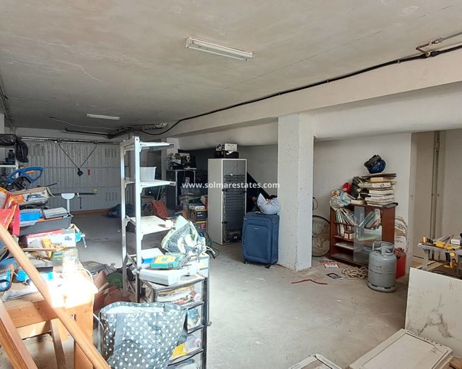 Image No.37-3 Bed House for sale