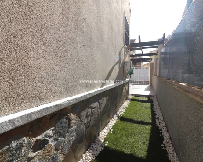 Image No.19-3 Bed Villa for sale