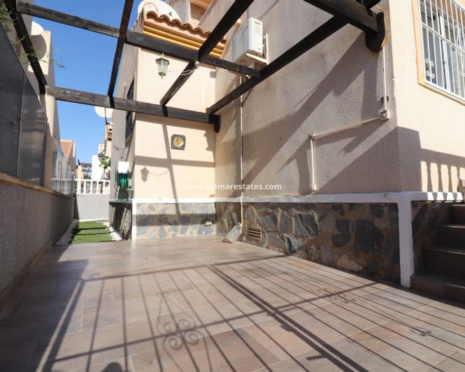 Image No.3-3 Bed Villa for sale