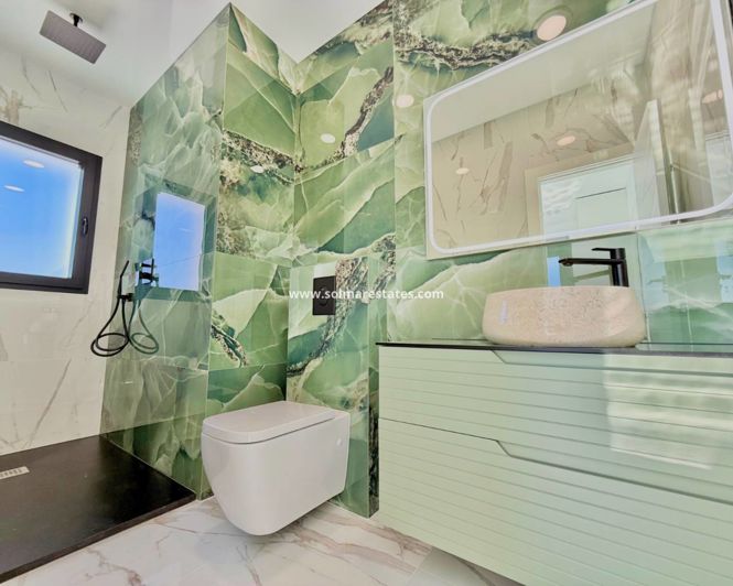 Image No.19-4 Bed Villa for sale