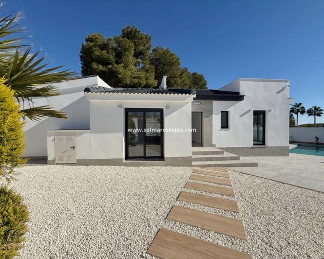 Image No.2-4 Bed Villa for sale