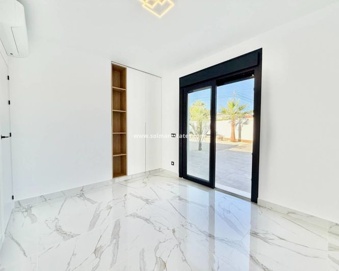 Image No.23-4 Bed Villa for sale