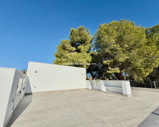 Image No.32-4 Bed Villa for sale