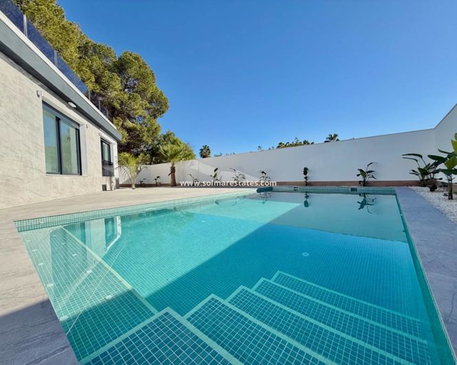 Image No.41-4 Bed Villa for sale