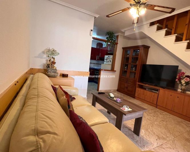 Image No.11-3 Bed House for sale