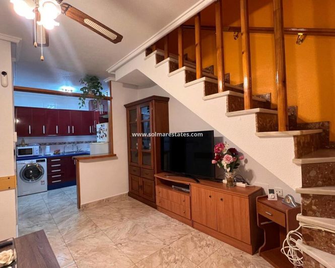 Image No.13-3 Bed House for sale