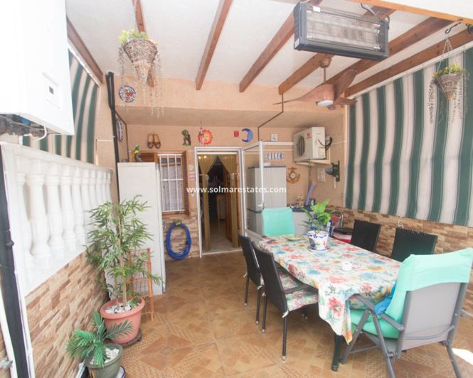 Image No.19-3 Bed House for sale