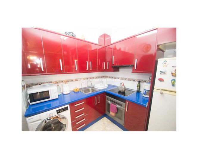 Image No.21-3 Bed House for sale